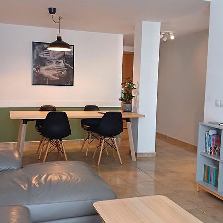 Modern House With 2 Bedrooms Near The Beach Castillo del Romeral Eksteriør billede