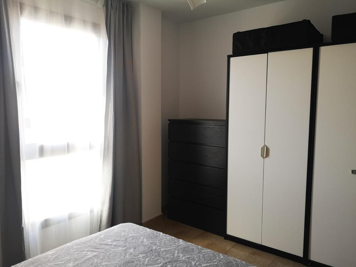 Modern House With 2 Bedrooms Near The Beach Castillo del Romeral Eksteriør billede